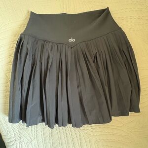 ALO Yoga Gray Pleated Skirt